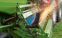 Krone Speed-Sharp system teroittaa terät nopeasti teräväksi
