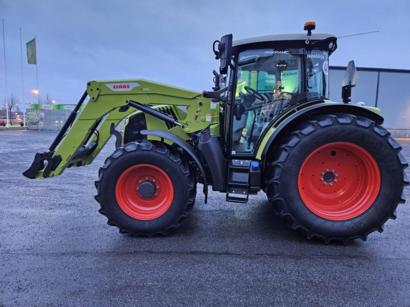 CLAAS ARION 450 Stage V -traktori etukuormaajalla