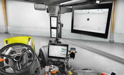CLAAS AXION 8 -traktorin hallintalaitteisto ja näytöt.