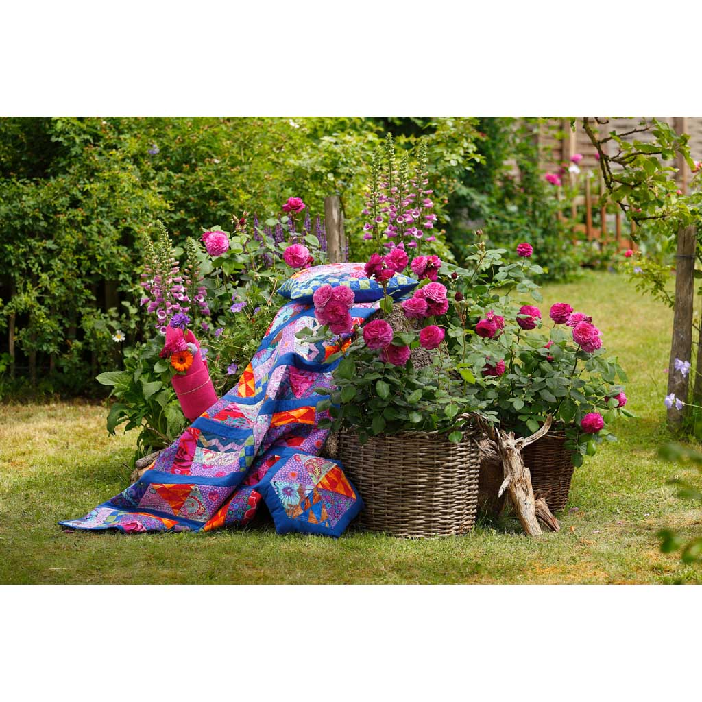 Ruusu Kaffe Fassett Rose Tantop Royal