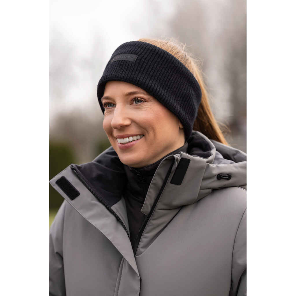 Neulospanta Covalliero, musta