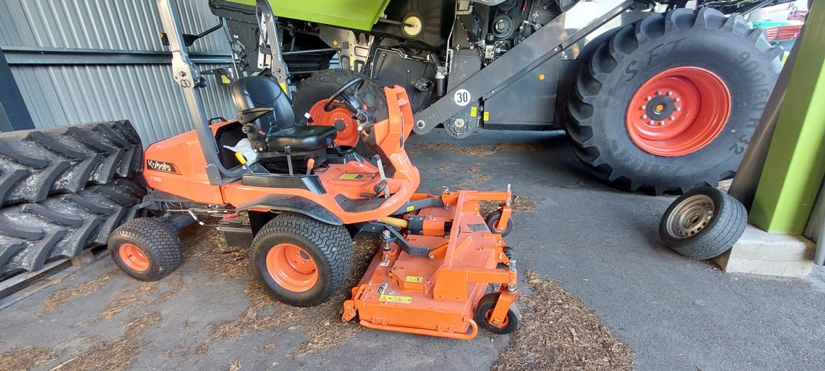 Kubota F251