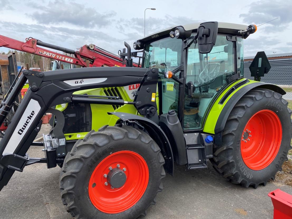 Claas Arion 420