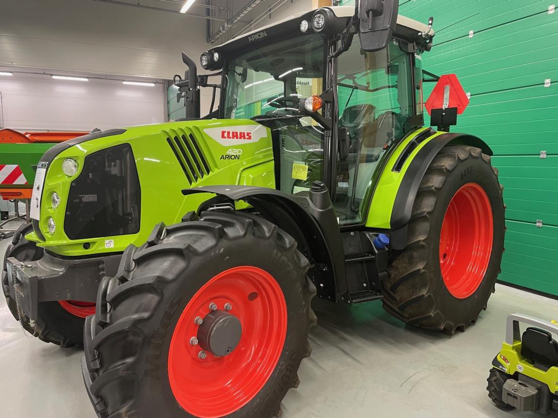 Claas Arion 420 Stage V