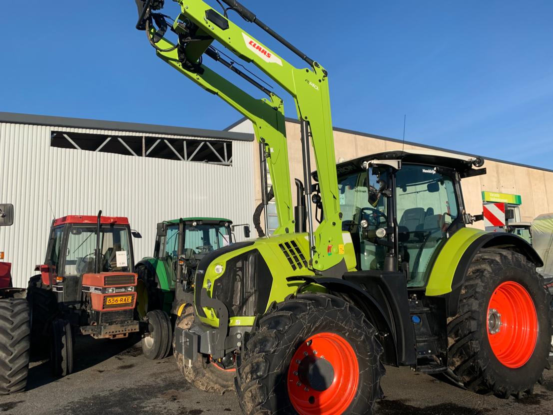 Claas Arion 650 Hexashift