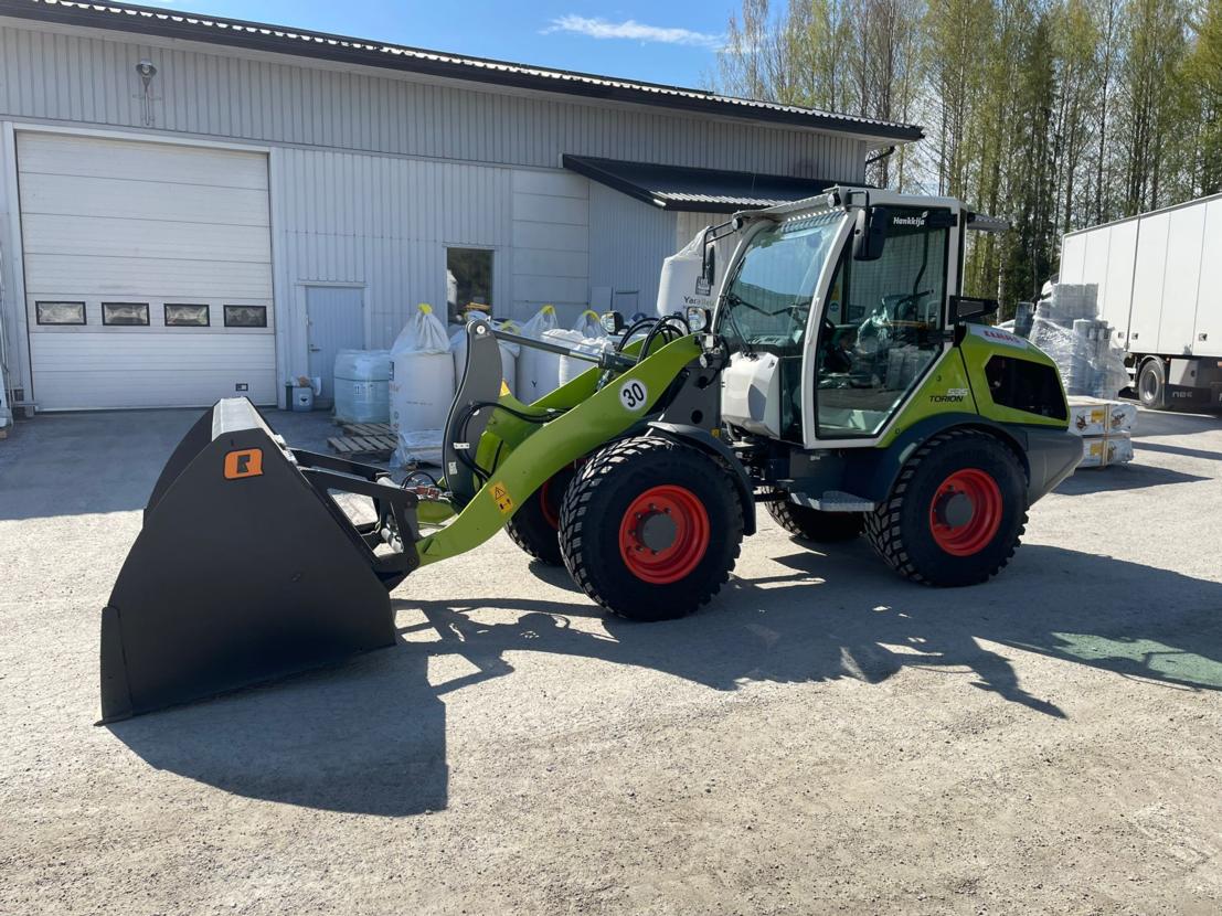 Claas Torion 535
