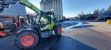 CLAAS SCORPION 732 VP