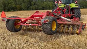 VÄDERSTAD CARRIER XT 425