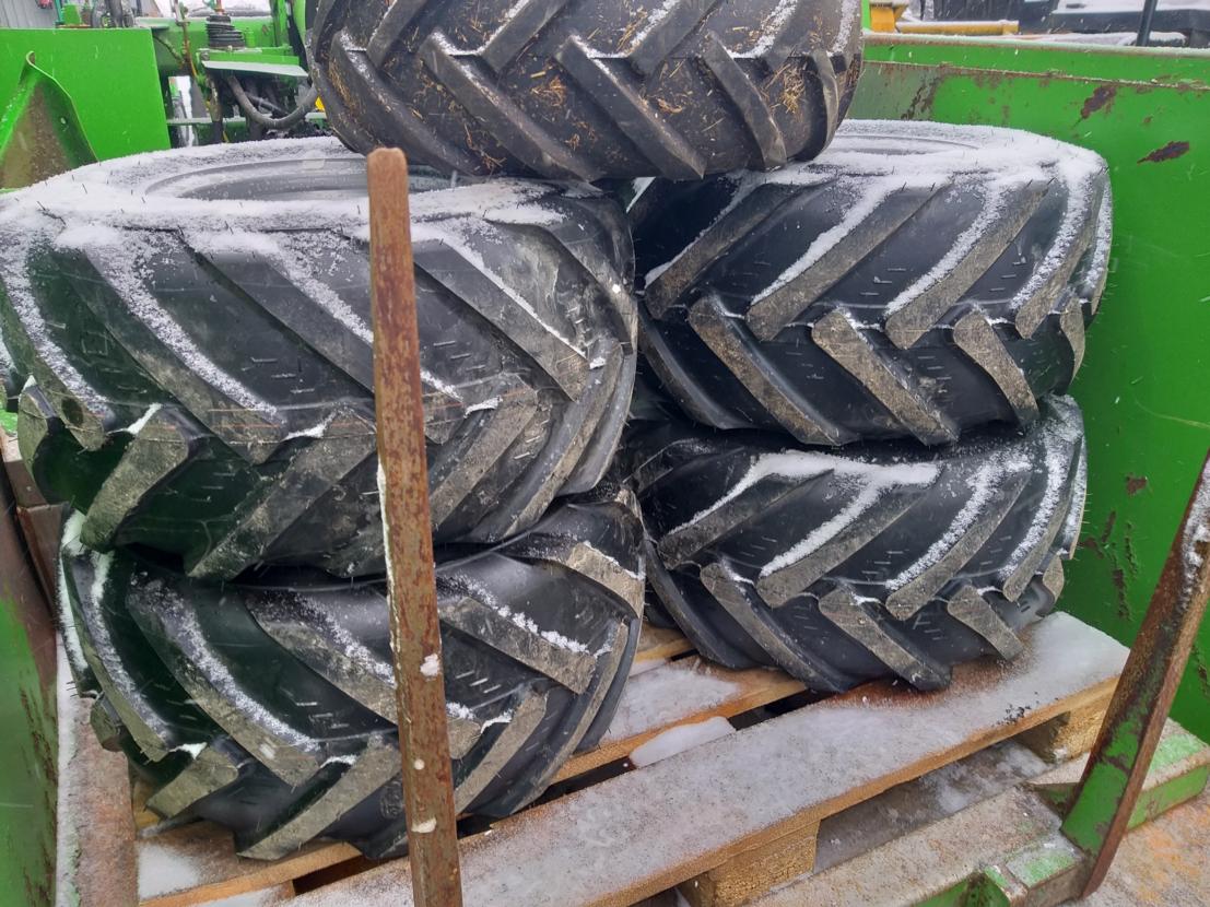 Pienkuormaajavarusteet Rengas 26x12-12 Puhkeamat