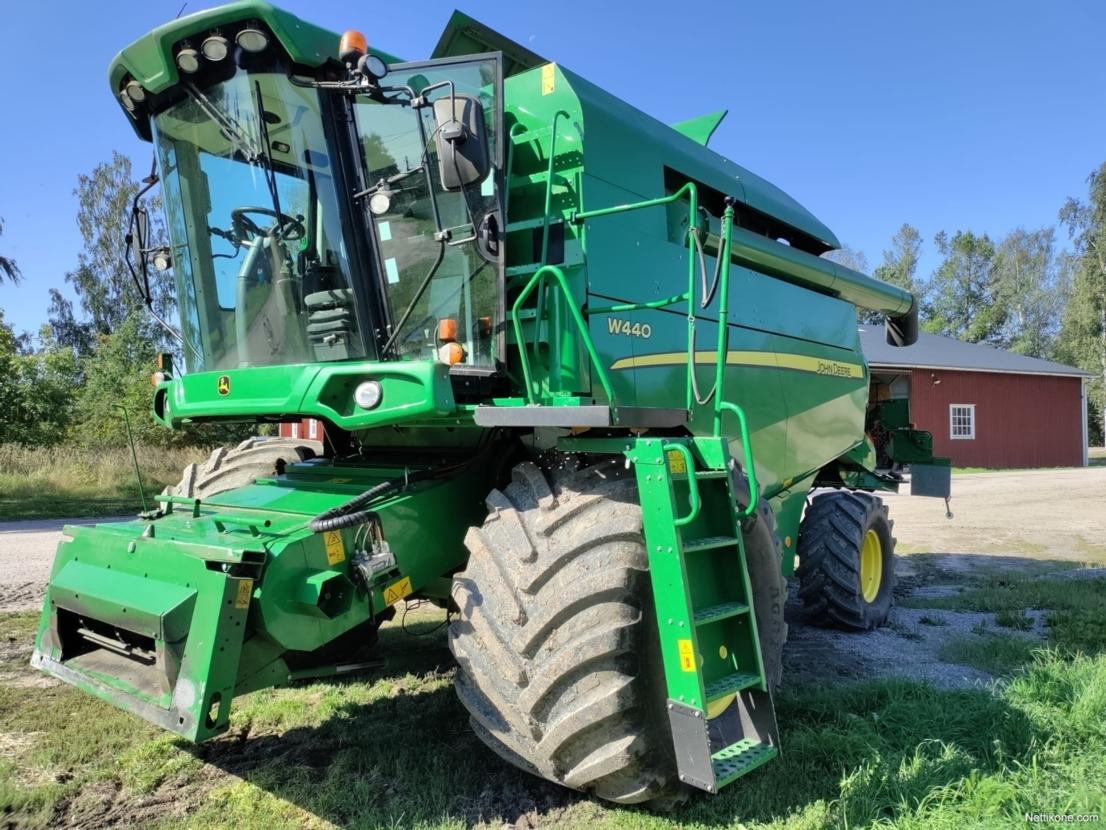 John Deere W440