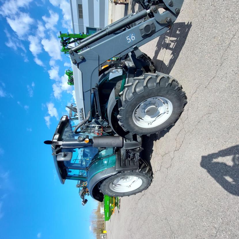 Valtra N143
