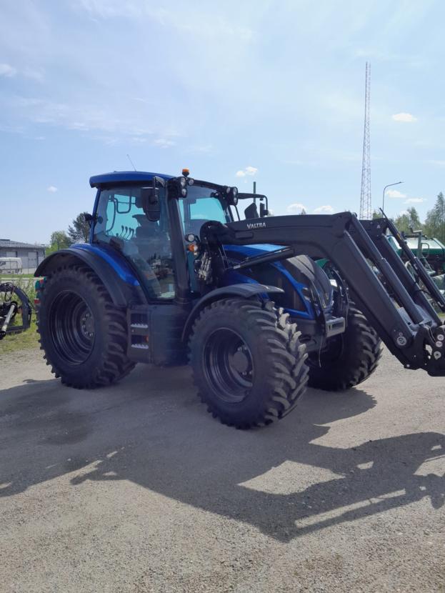 Valtra N155 Active