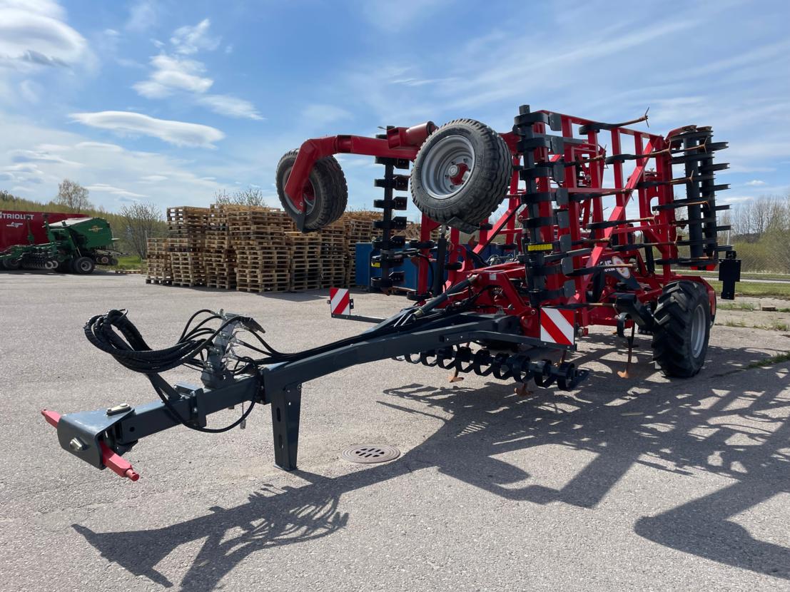 Tume T 600 Harrow