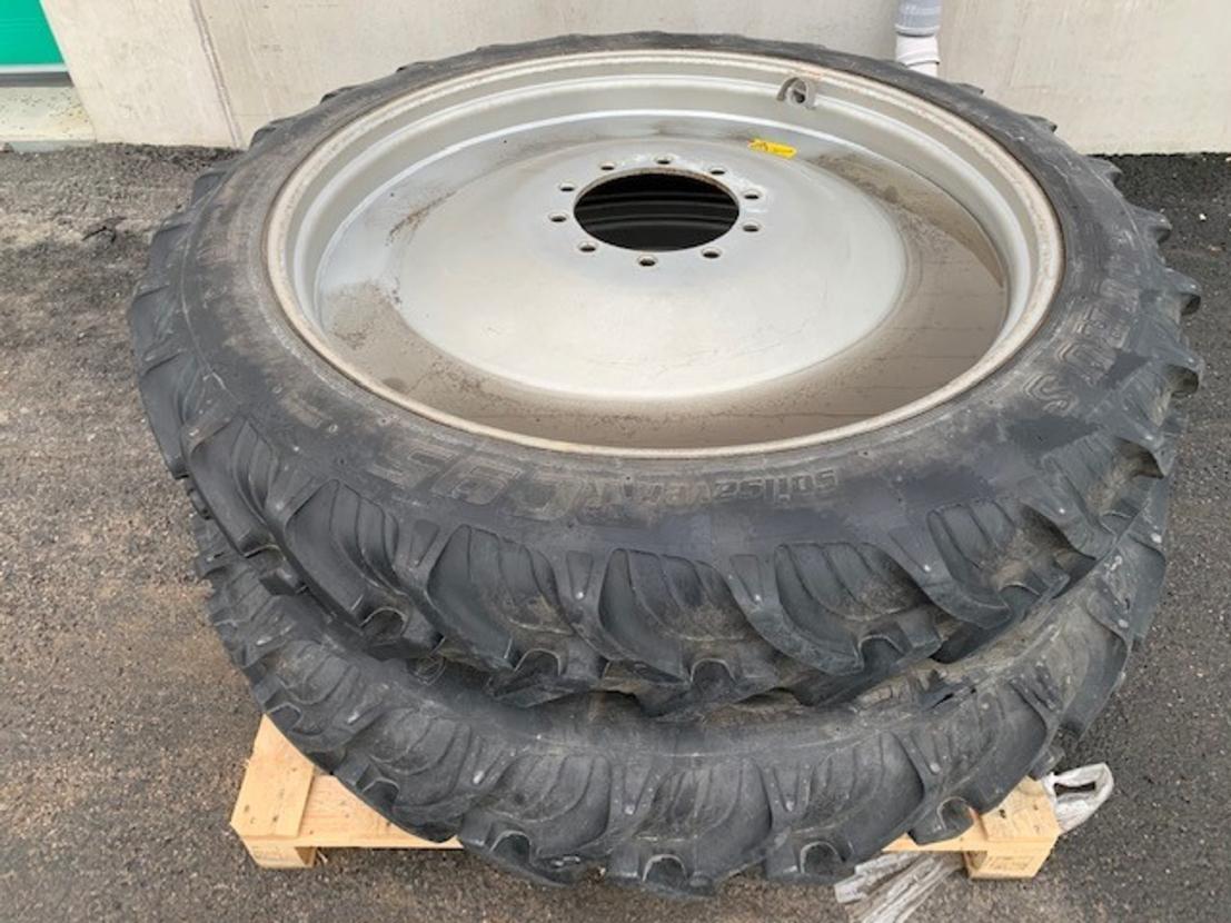Muu Merkki Rengas Sarja 270/95r48