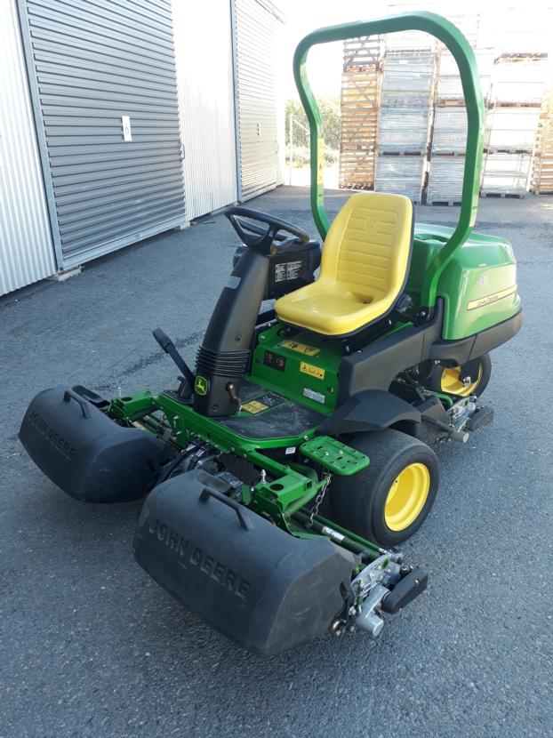 John Deere 2500e