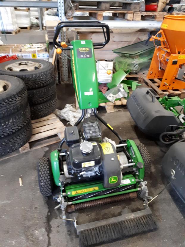 John Deere 220sl