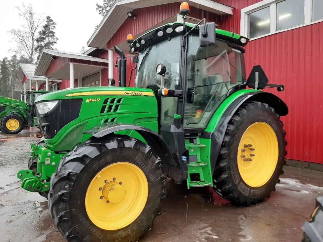 John Deere 6130r Traktori