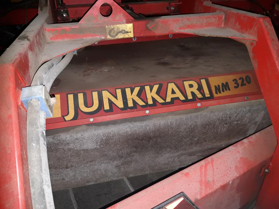 Junkkari Nm320 Mattoperä