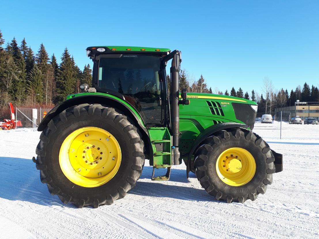 John Deere 6210r