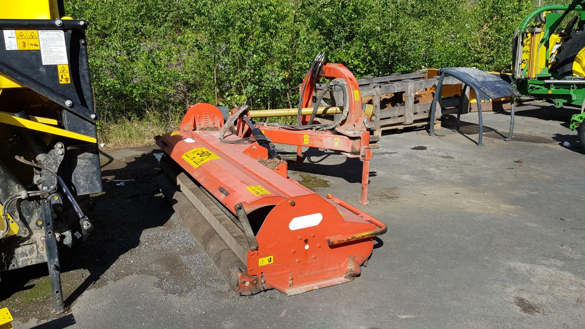 Piennarmurskaimet Giraffona 260