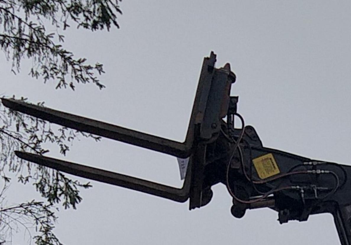 Kuormaus Ja Kaivuulaitt. Trukkipiikit Kartiosovite