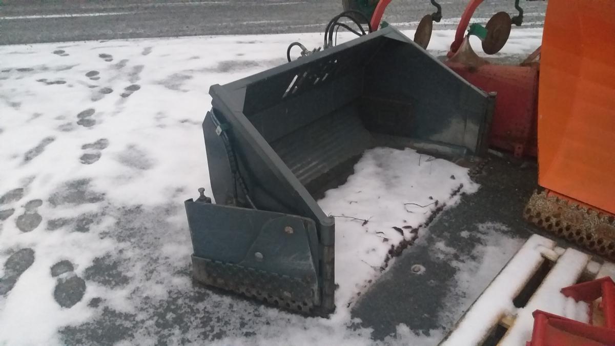 Pienkuormaajavarusteet Siipilumikauha
