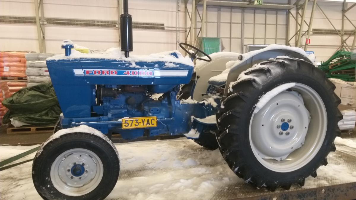 Ford 4000