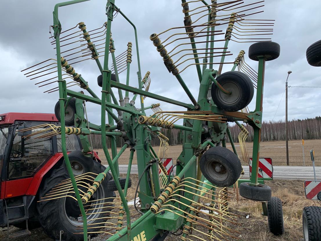 Krone Swadro 800 /26 Karhottimet Ja Pöyhimet Nurmityökoneet