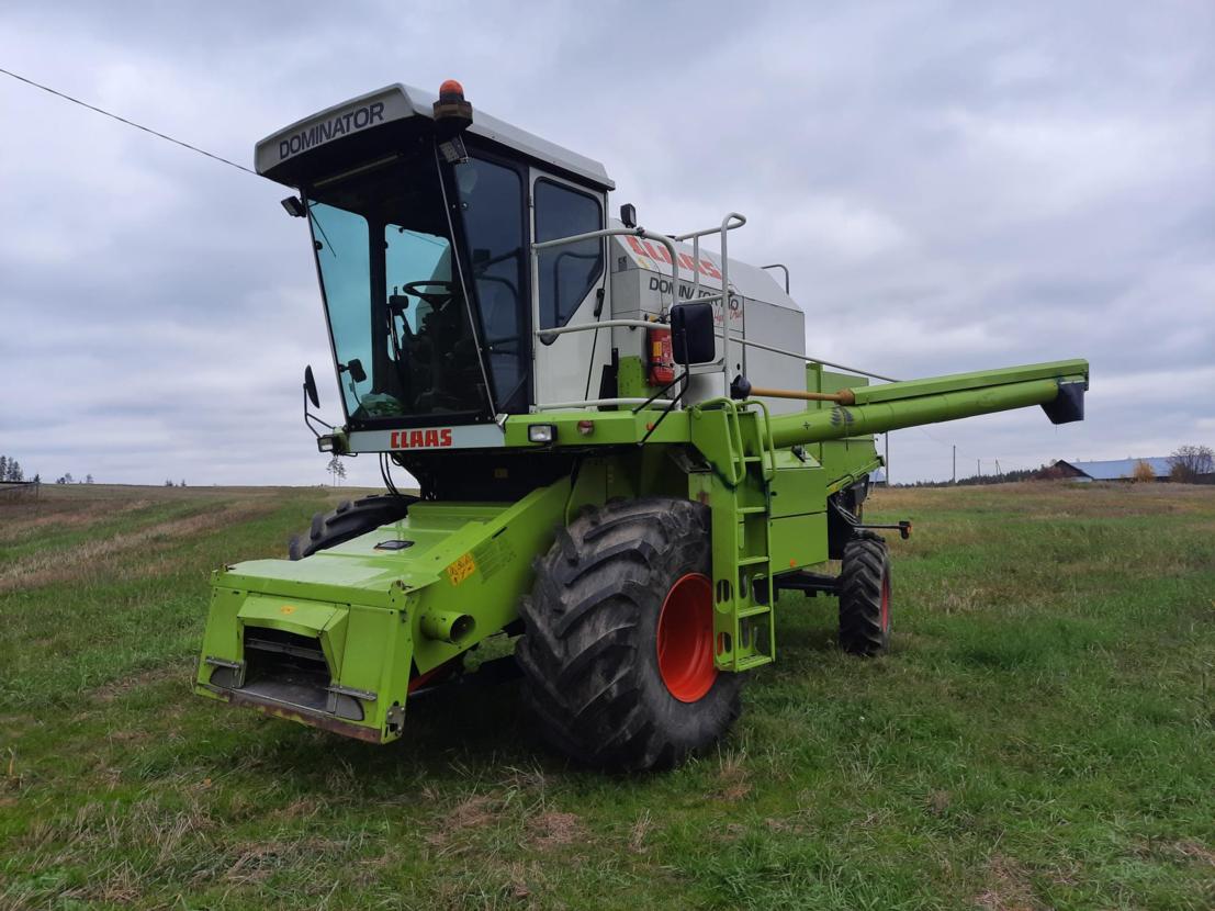 Claas Dominator 140