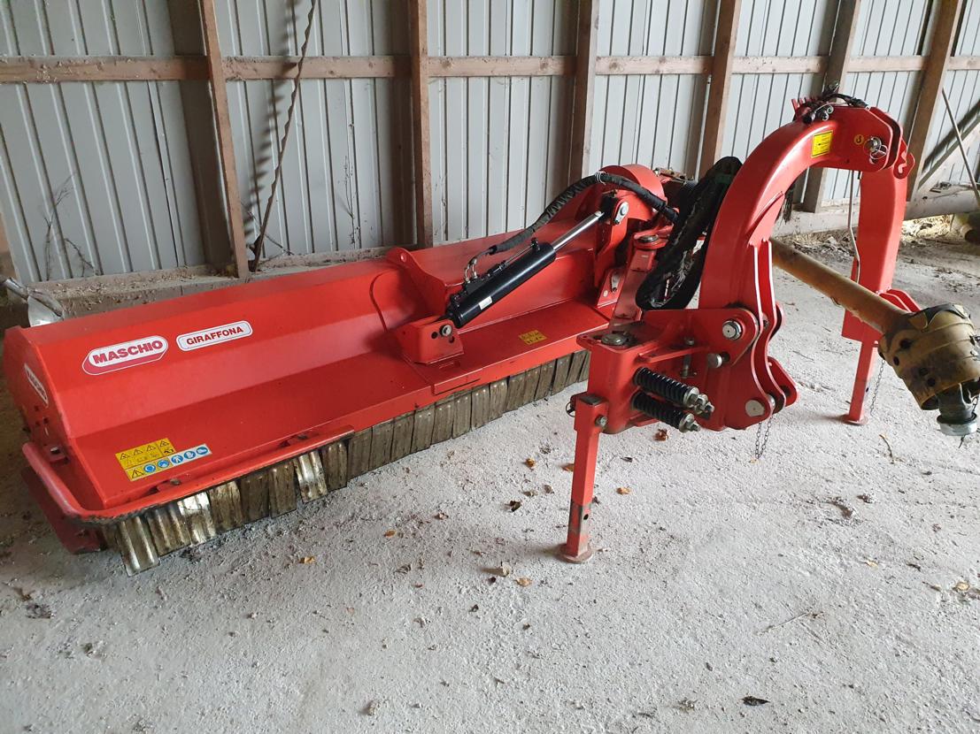 Piennarmurskaimet Maschio Giraffona 260