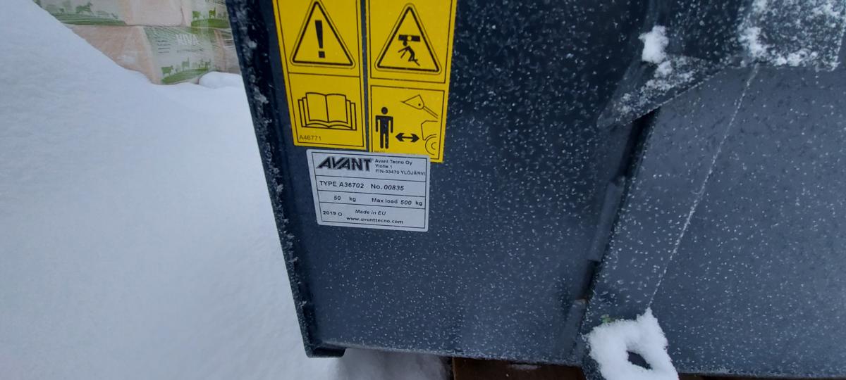 Pienkuormaajavarusteet Avant Sorakauha 1050mm