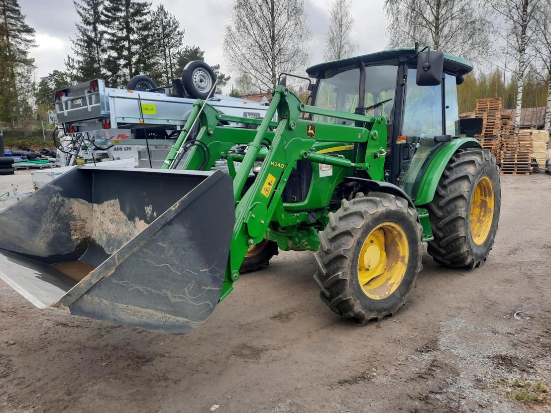 John Deere 5075 E