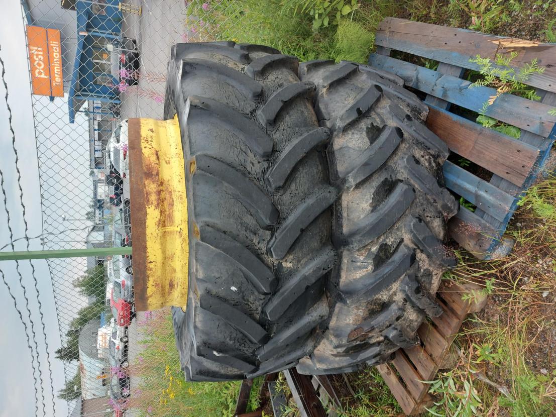 Traktorivarusteet Paripyörät