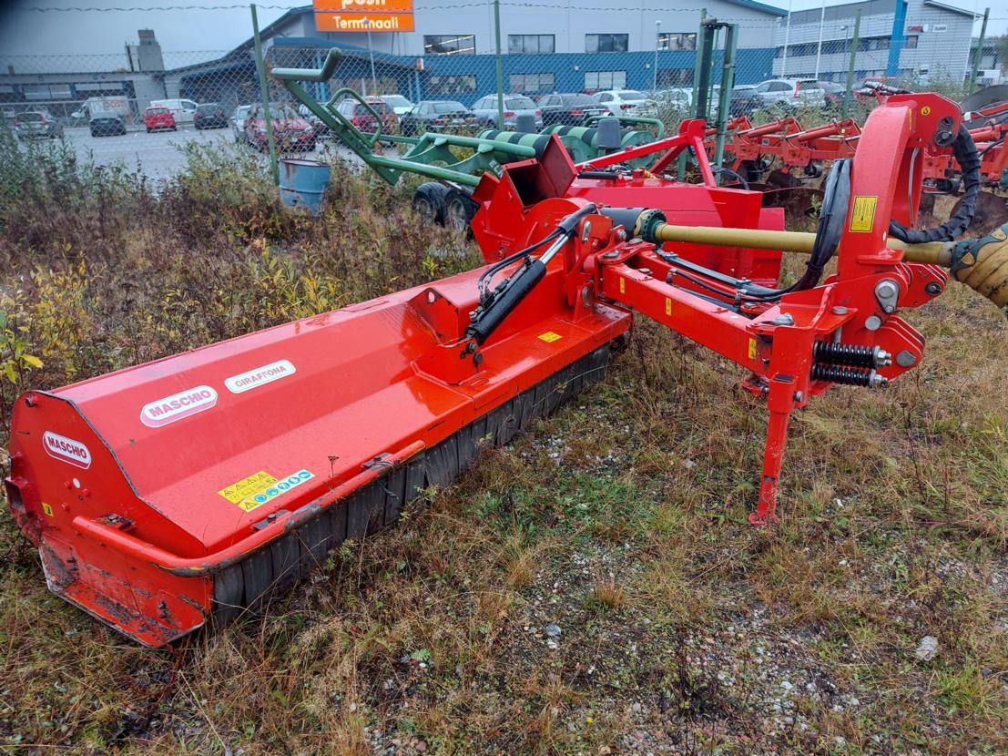 Piennarmurskaimet Maschio Giraffona 260