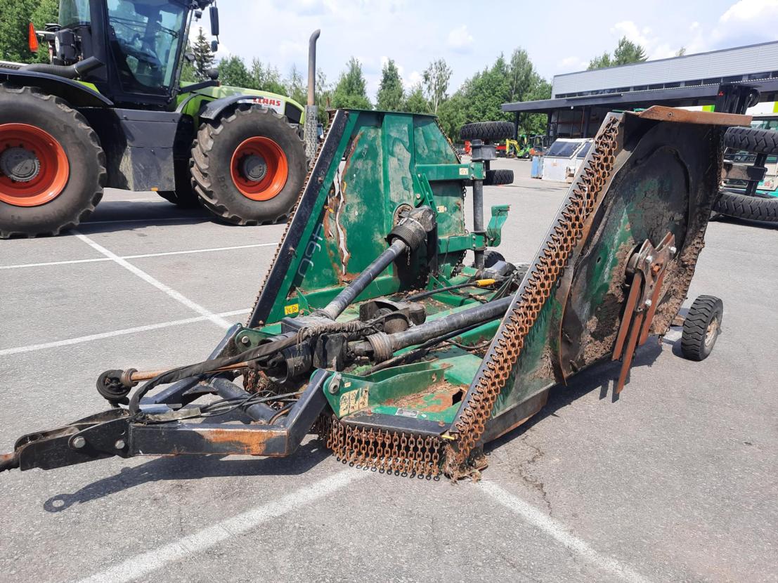 Kesanto-ja Olkimurskaimet Spearhed 460 Murskain