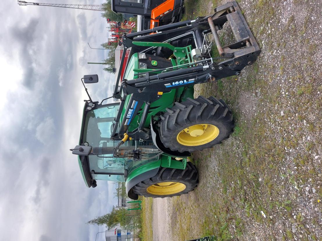 John Deere 5115 M