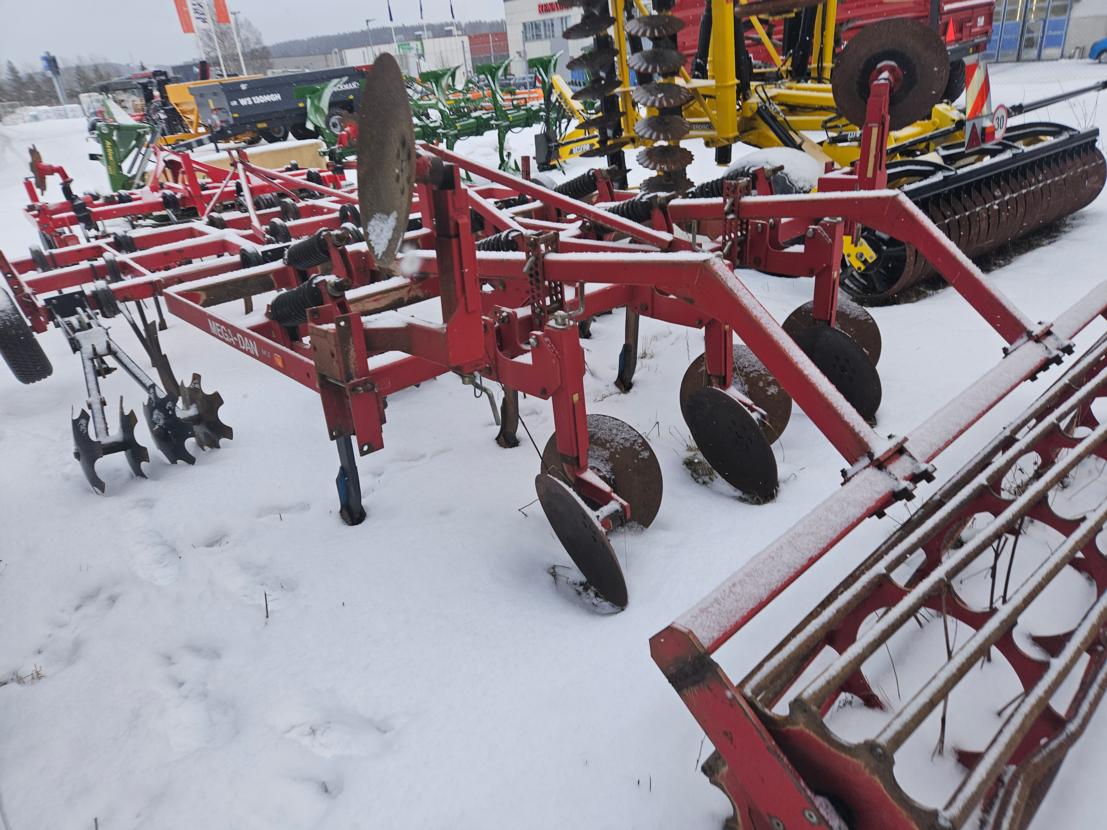 Muu Merkki He-va Mega-dan 300