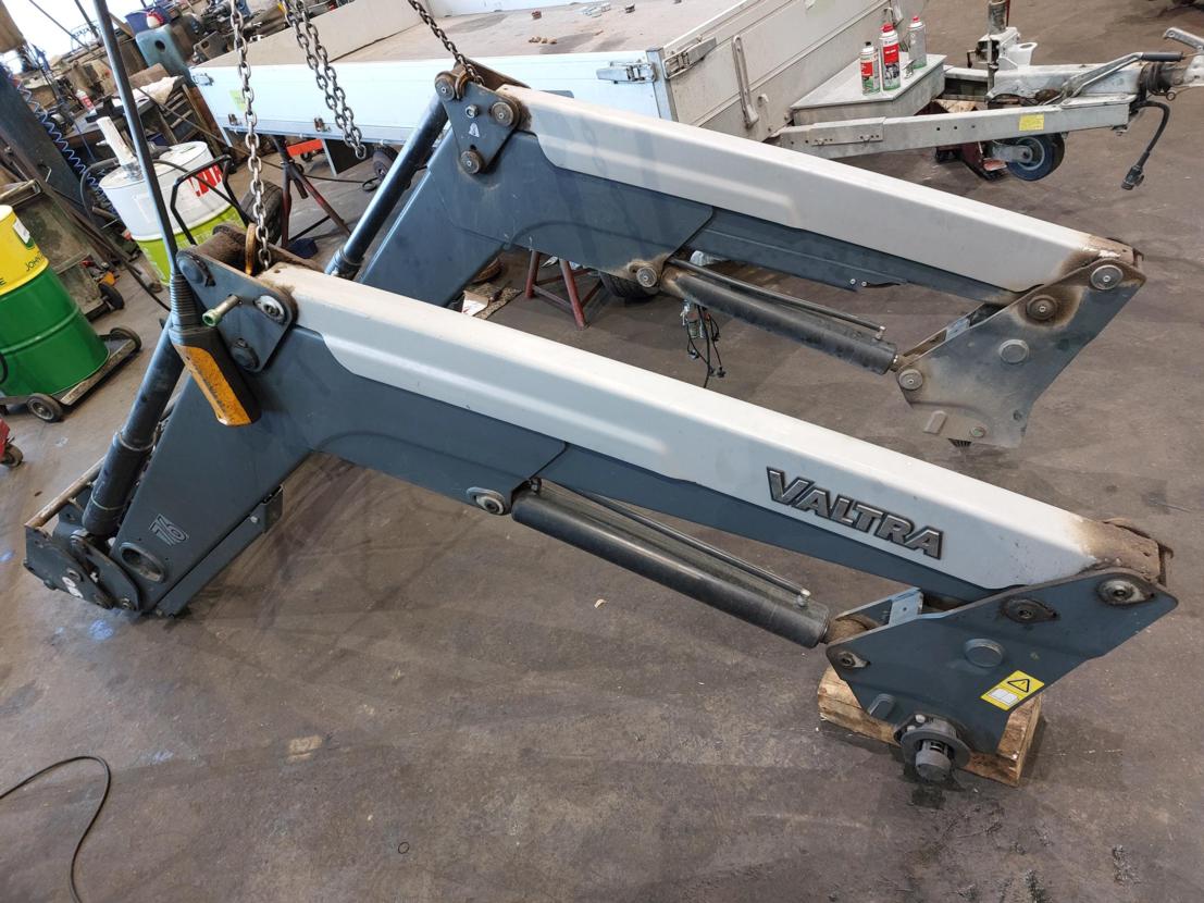 Traktorivarusteet Valtra 76 Ek