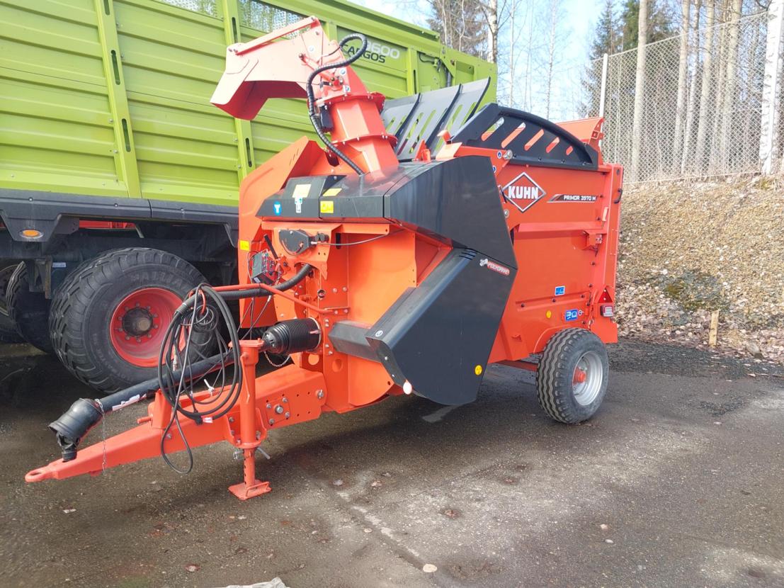 Rehunkäsittely Kuhn Primor 3570m