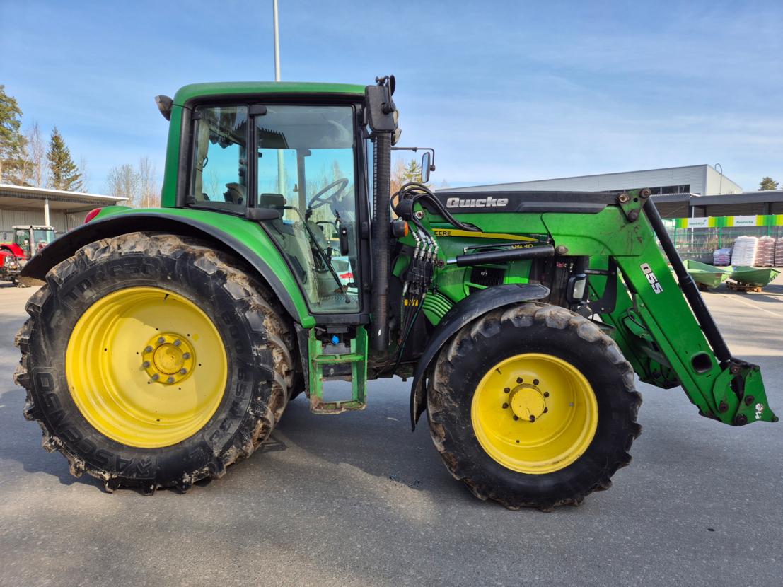 John Deere 6430