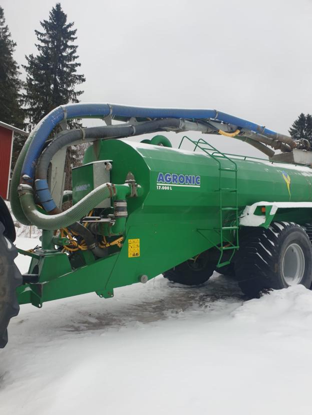 Agronic 17m3+keskipumppu+veitsimu