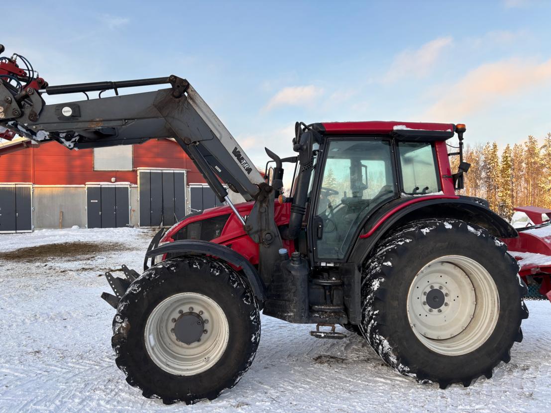 Valtra N143 Hi Tec