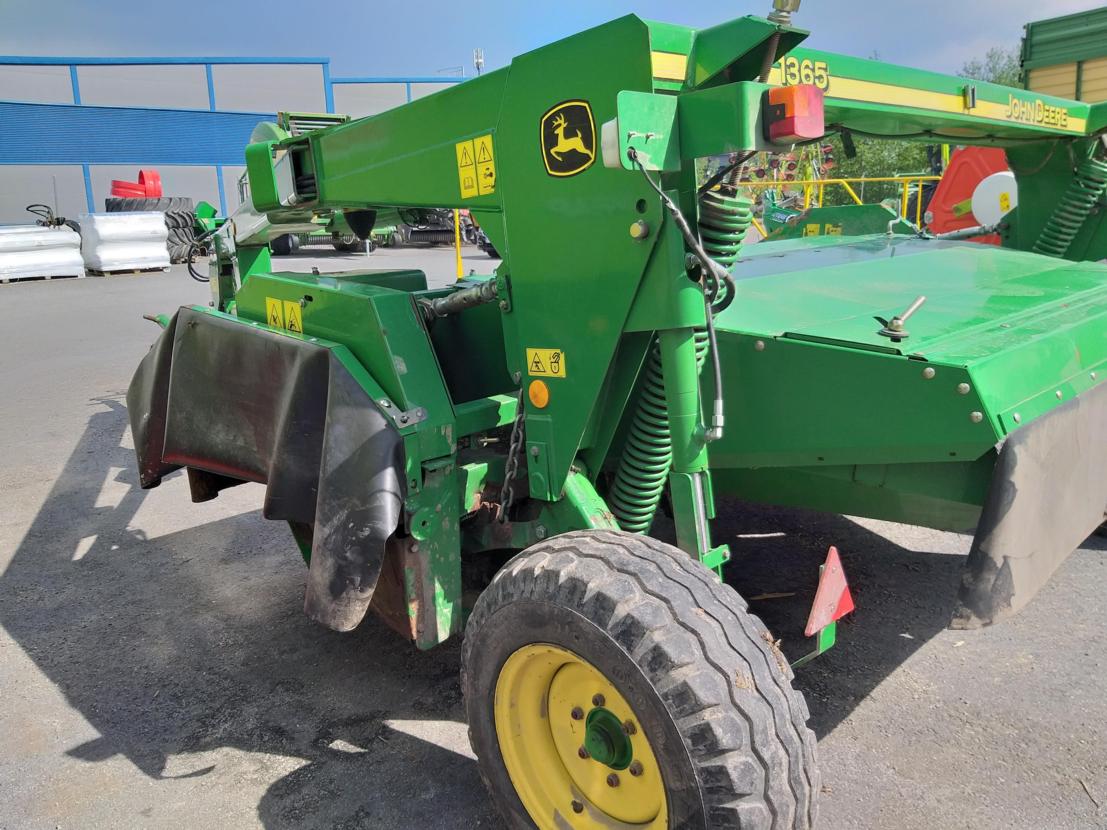 John Deere 1365