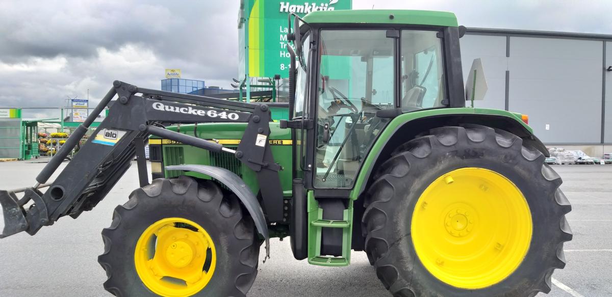 John Deere 6410