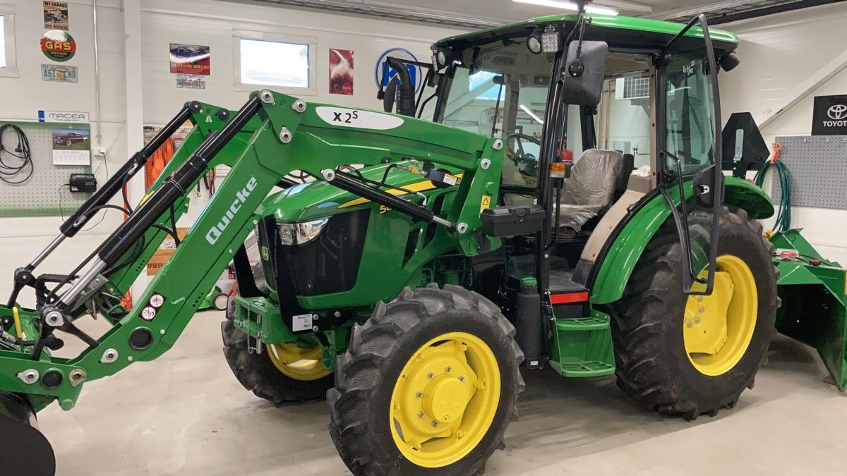John Deere 5058e +qx2sek+muuta