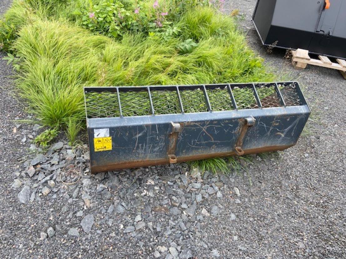 Pienkuormaajavarusteet Avant Sorakauha 140cm