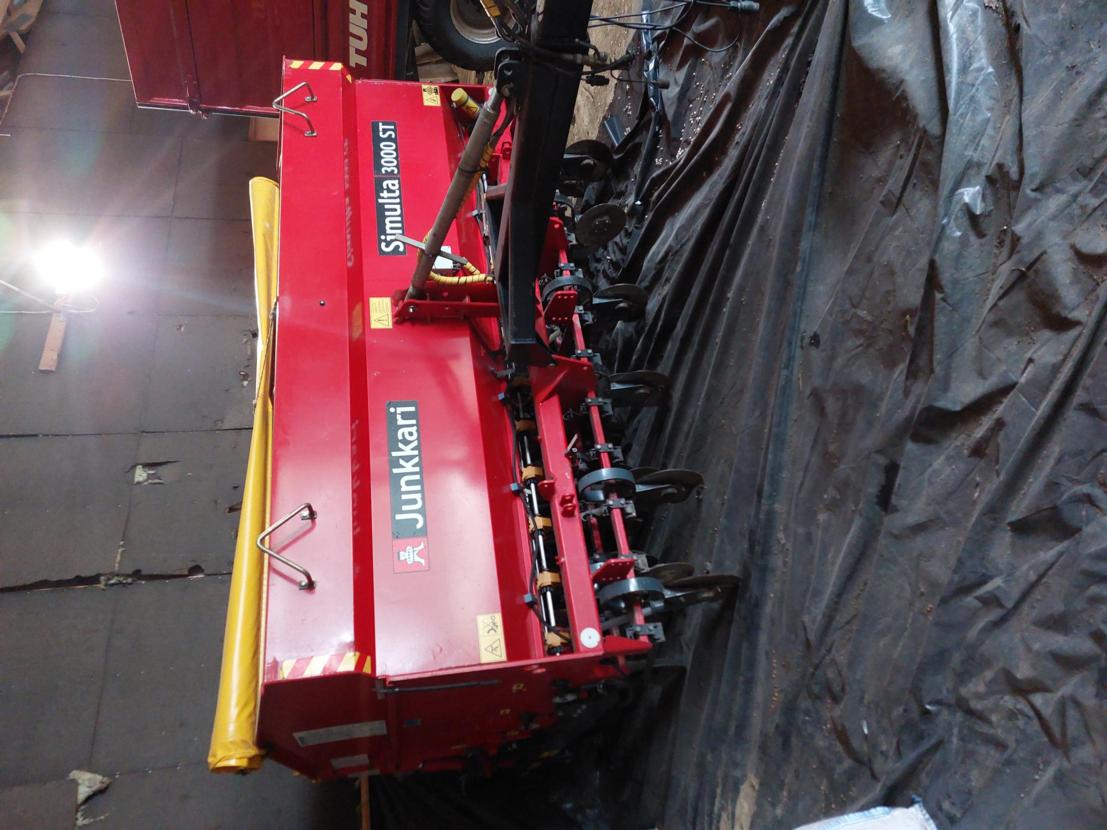 Junkkari Simulta St3000