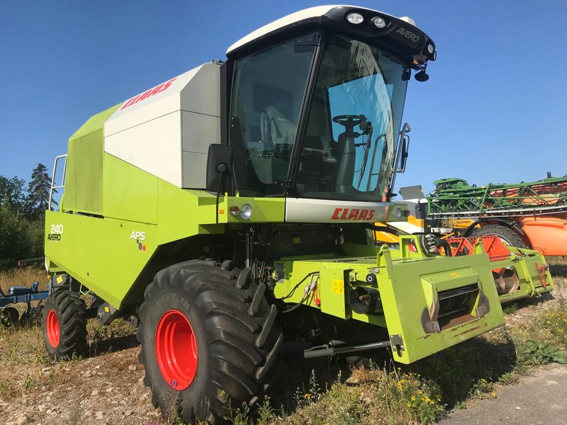 Claas Avero 240