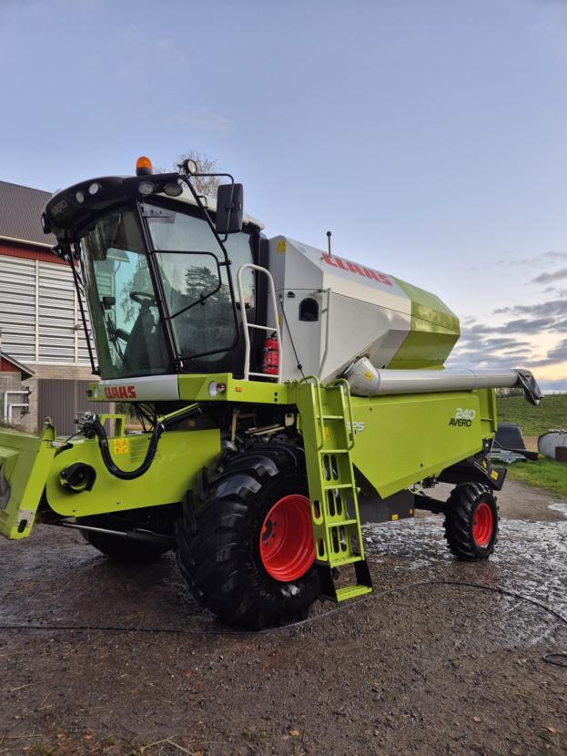 Claas Avero 240 C430