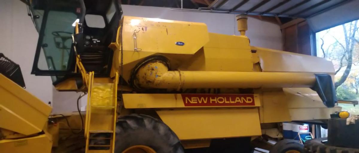 New Holland 8030